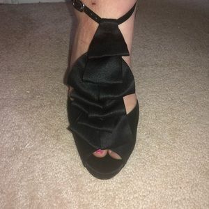 Nina New York Size 7.5 used like new